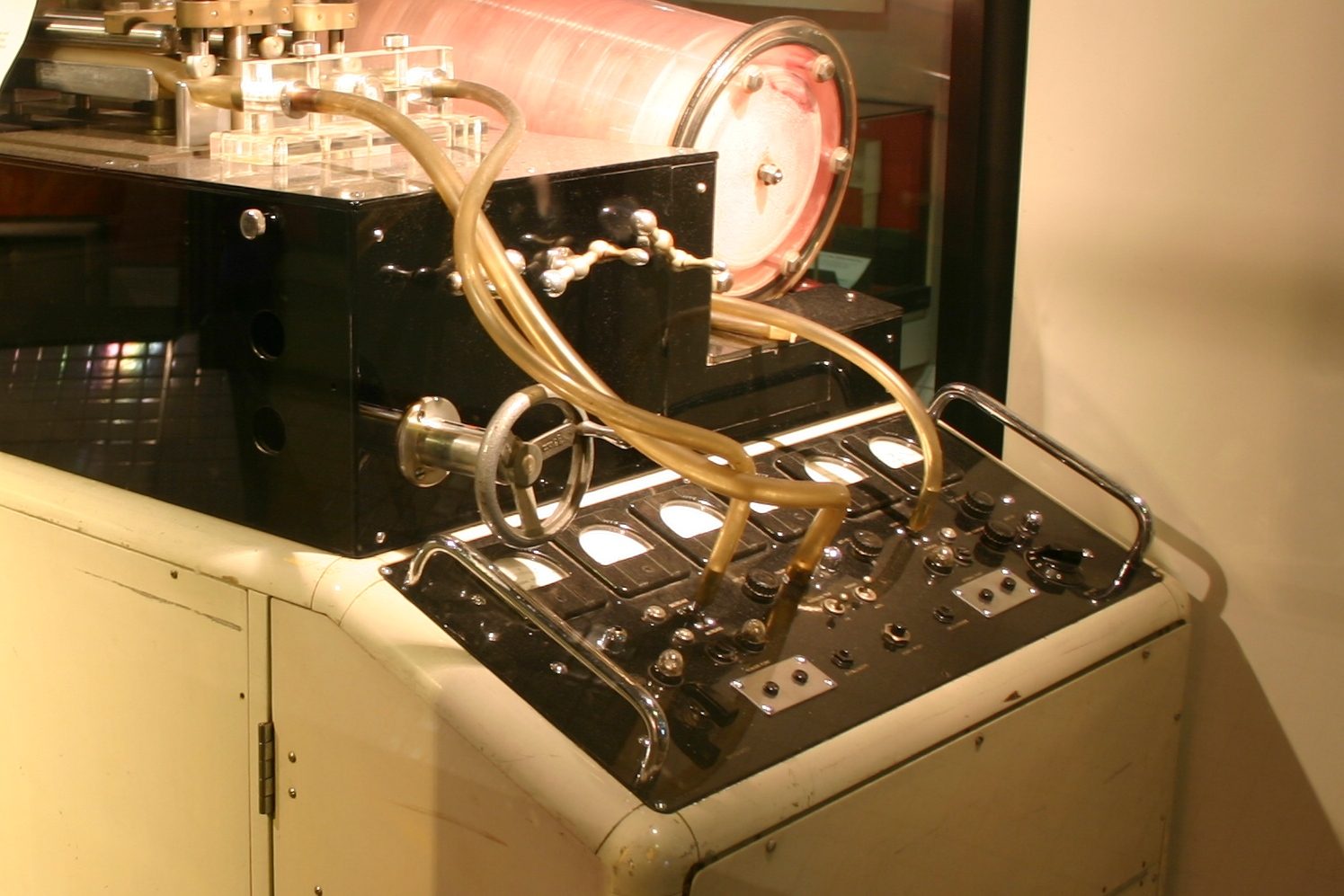 Heart-Lung machine 1958, Science Museum, London - 02.JPG